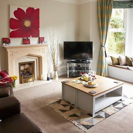 Comfy Big 7 Bedroom Townhouse Harrogate Kültér fotó
