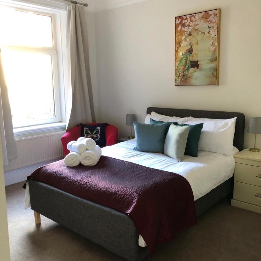 Comfy Big 7 Bedroom Townhouse Harrogate Kültér fotó