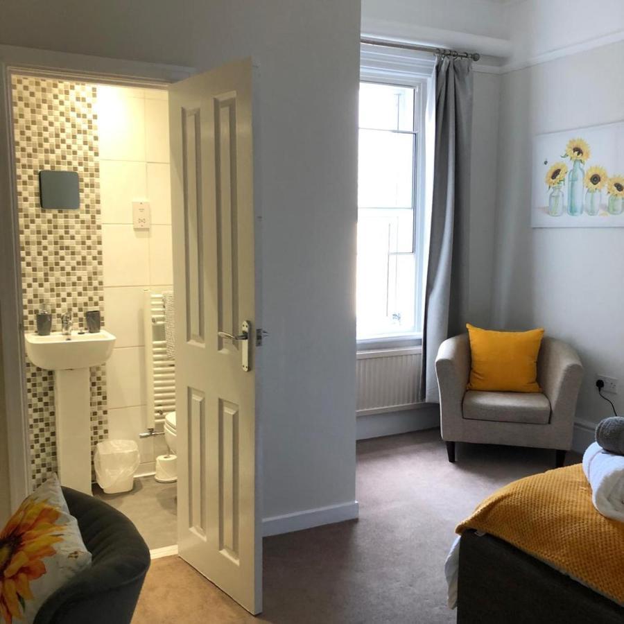 Comfy Big 7 Bedroom Townhouse Harrogate Kültér fotó